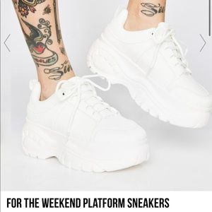NIB Bamboo Dolls Kill “for the weekend” Lily white platform sneakers size 10